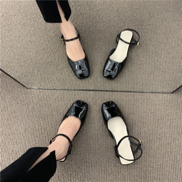 Red patent leather Baotou sandals for women in summer, versatile, square head, low heel, one button Mary Jane single shoes, Caligae 