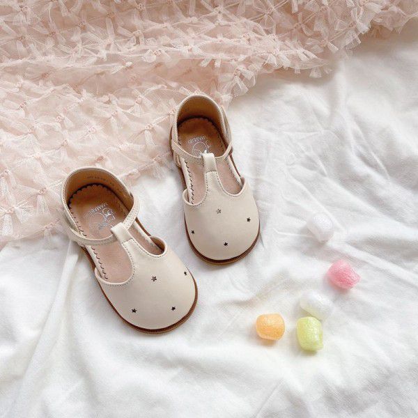Girls' leather shoes, spring and summer new Korean children's shoes, hollowed out children's princess shoes, soft soled Velcro baby shoes 