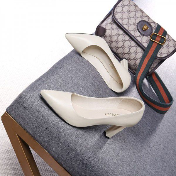 New thick heeled women's shoes, black shallow cut single shoes, high heeled women's pointed shoes 