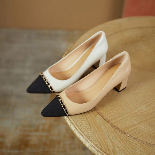 Spring New Small Fragrant Style Single Shoes Women's Shallow Mouth Pointed Tip Colored Thick Heel Metal Chain Fashion 