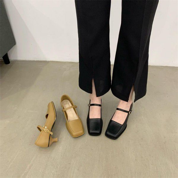 Red Mary Jane Shoes Women's Shoes Spring and Autumn New Hepburn Square Head French Fairy Shoes Gentle Single Shoes 