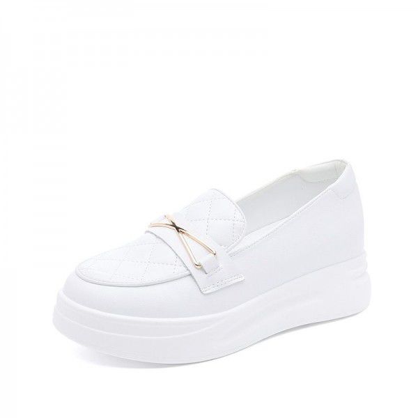 Spring new leather small shoes for women British flat sole single shoes casual women's shoes Slip-on shoe 