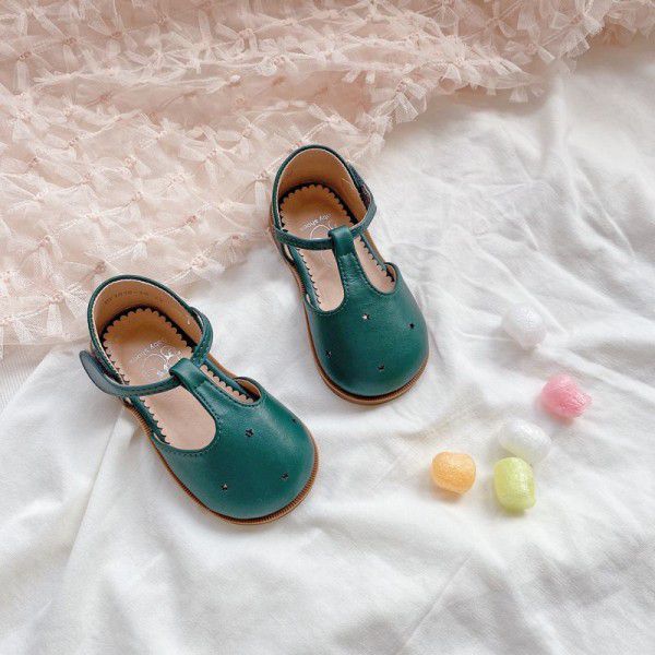 Girls' leather shoes, spring and summer new Korean children's shoes, hollowed out children's princess shoes, soft soled Velcro baby shoes 