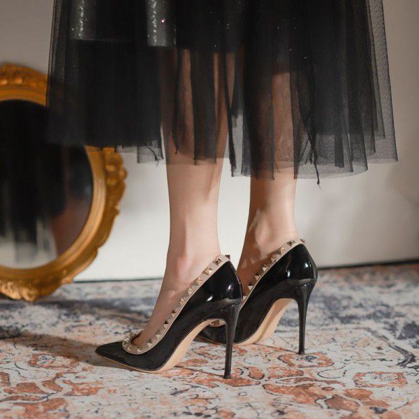 Summer New Pointed Black Rivet High Heels, Women's Sandals with Fine Heels, Beautiful Naked Single Shoes, Liuding Shallow Mouth 