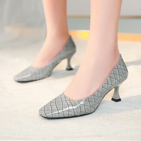 New Spring and Autumn Checker High Heels Sexy Thin Heels Shallow Mouth Single Shoes for Women Fashion Matching Skirts and Leather Shoes for Women 