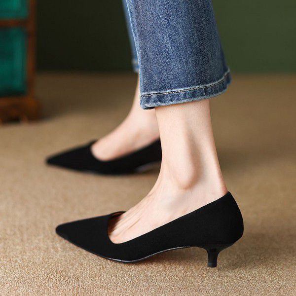 Minimalist temperament, slim heel, matte sheepskin suede, pointed toe, shallow mouthed cat heel, commuting single shoe for women 