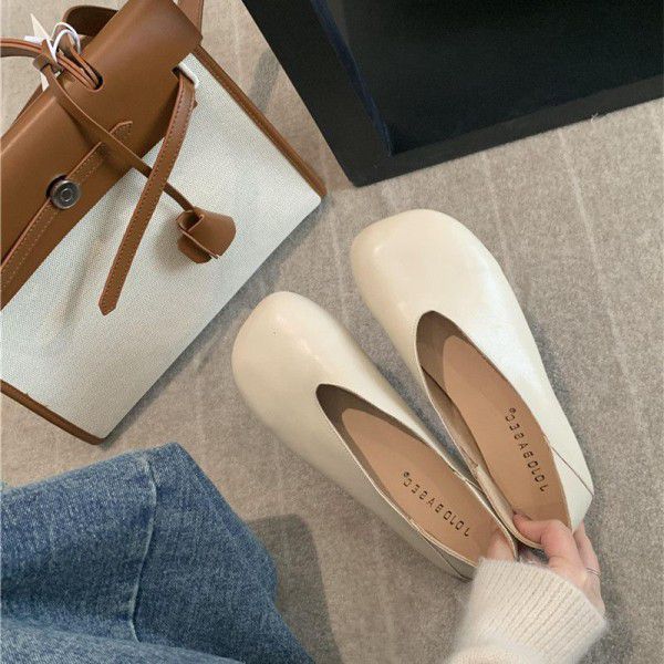 Women's Spring Square Head Versatile, Shallow Mouth, One Step Single Shoe, Soft Leather, Comfortable Retro Granny Shoes 