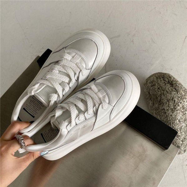 Autumn New Style Sports Leisure Port Style Round Head Versatile Small White Shoes Thick Sole Big Head Bread Plate Shoes Women 