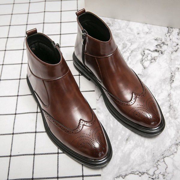 High top leather shoes, autumn and winter new vintage carved men's boots, block English high top shoes, Chelsea Martin boots 