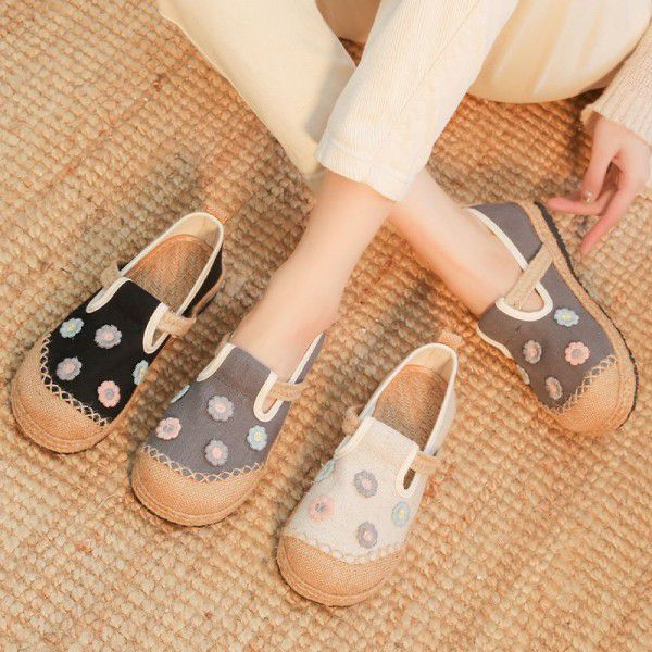 Spring casual shoes, literary and ethnic style, women's single shoes, lazy people, flat heels, casual shallow cut cotton and linen embroidered shoes, women 