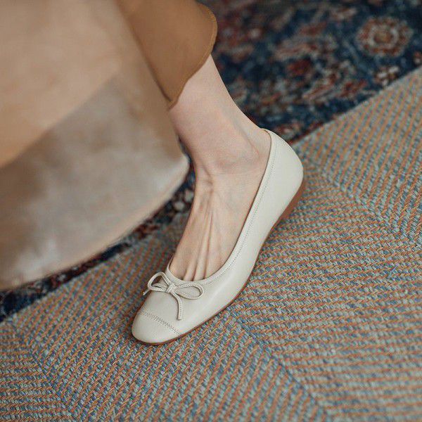 Red Single Shoes Women's Shallow Mouth Genuine Leather Ballet Shoes Ladle Shoes Flat Bottom French Little Red Shoes Bean Shoes Grandma Shoes Wedding Shoes 
