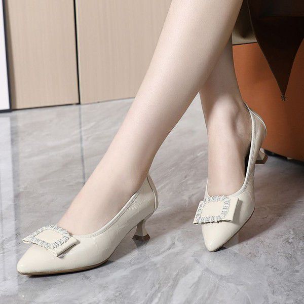 Pointed high heels, black slim heels, simple and versatile, shallow cut women's single shoes 