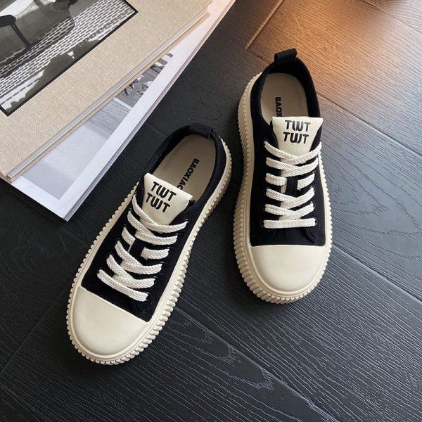 Thick sole lace up breathable board shoes, spring new versatile trend, Baotou, fashionable and casual single shoes 