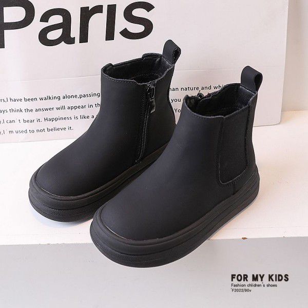 Children's English style Martin boots Girls' plush insulation short boots Autumn and winter new children's boots Boys' black leather boots 