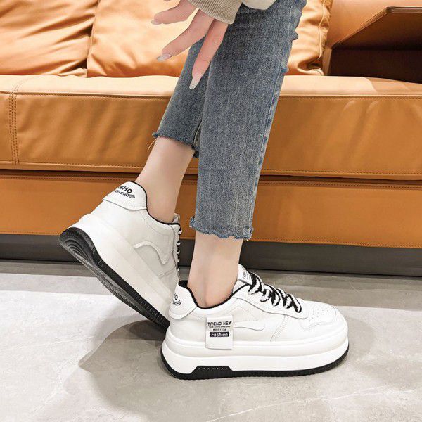 New style bread shoes, versatile spring and summer muffin casual shoes, leather board shoes, thick soles, small white shoes for women 