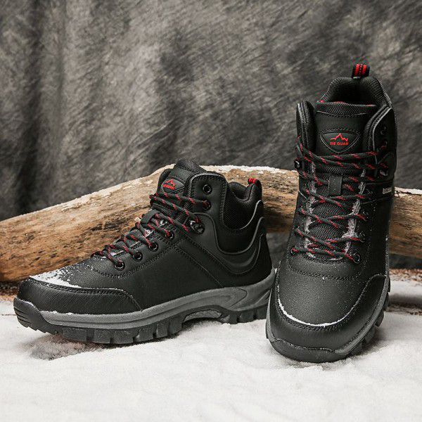 Autumn Oversized Mountaineering Shoes Men's Outdoor Keystep Travel Shoes Oversized plush insulated cotton shoes Cross border casual shoes Men 