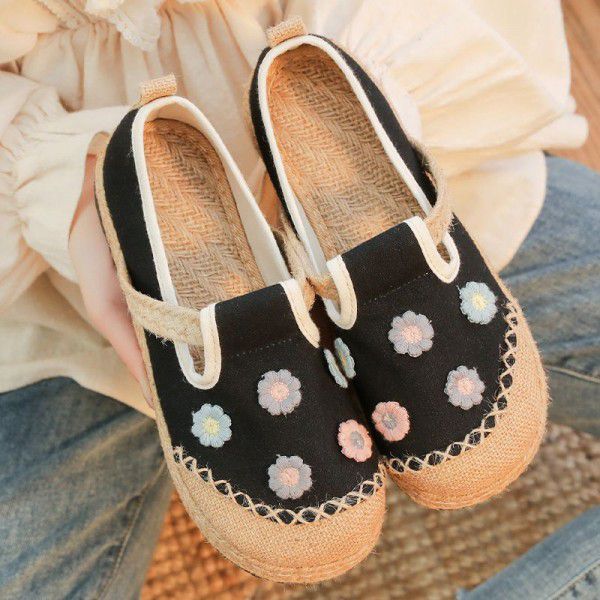 Spring casual shoes, literary and ethnic style, women's single shoes, lazy people, flat heels, casual shallow cut cotton and linen embroidered shoes, women 