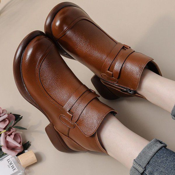 Top layer cowhide retro ethnic Martin boots for women in winter plush women's shoes with thick soles and genuine leather in the middle heel 