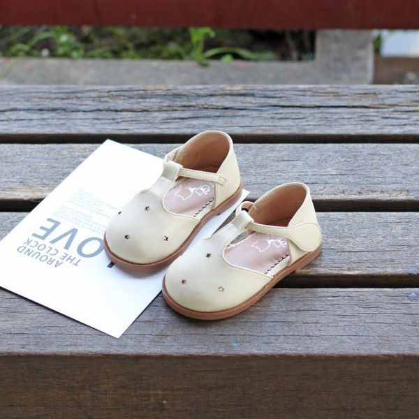 Girls' leather shoes, spring and summer new Korean children's shoes, hollowed out children's princess shoes, soft soled Velcro baby shoes 