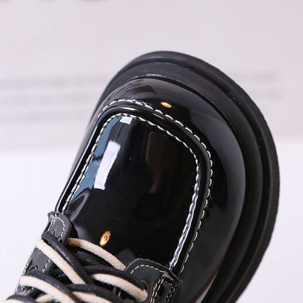 Girls' English style genuine leather Martin boots, square toe mirror black small leather boots, autumn new children's boots, low rise boots 