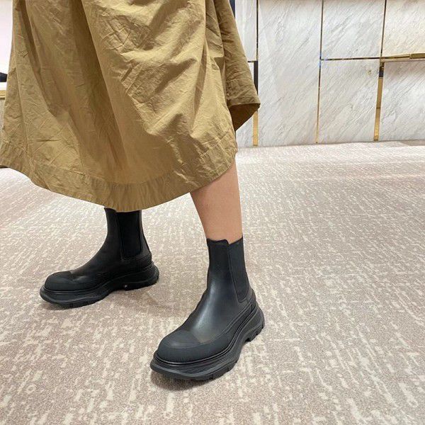 New plush leather McQueen Chelsea boots Fashion Versatile muffin thick soled short boots 