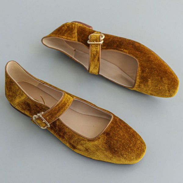 Genuine leather women's singles shoes with square toe, shallow mouth, flat bottom, and a straight line strap. Mary Jane real velvet dance shoes 