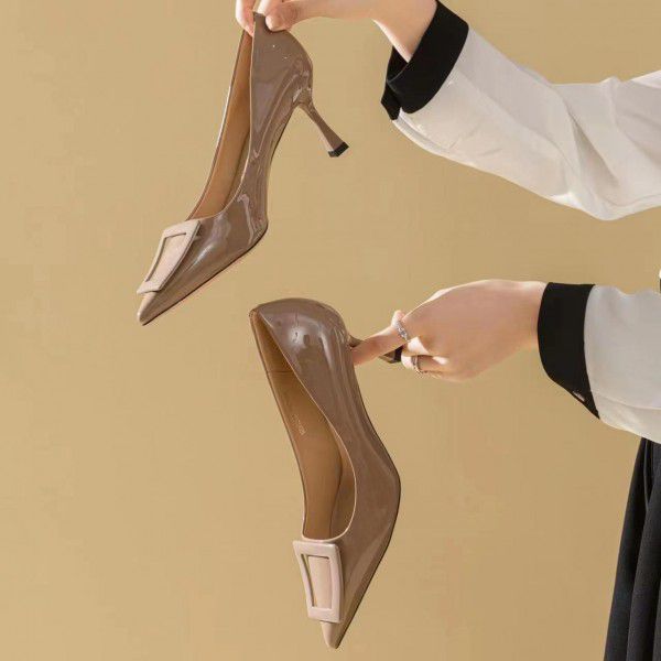 Soft leather pointed thin heels, fashionable high heels, women's spring and summer new Korean version square buckle shallow mouth non grinding sole shoes 