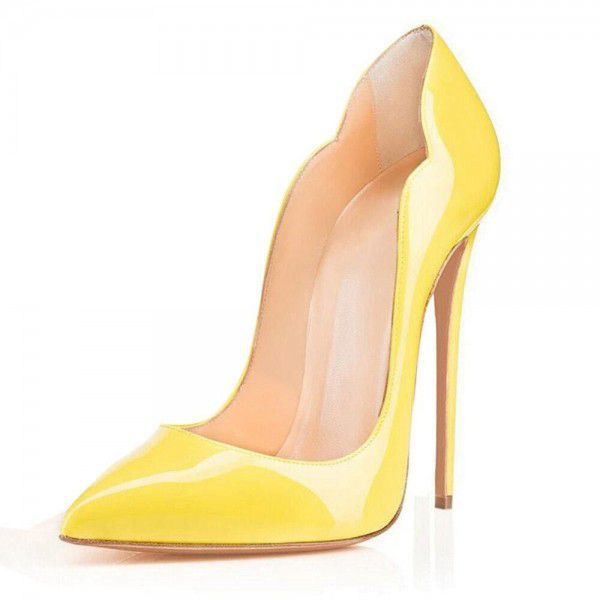 Black patent leather high heels, women's slim heels, pointed toe, shallow mouthed party shoes, solid color single shoes, oversized wedding shoes 