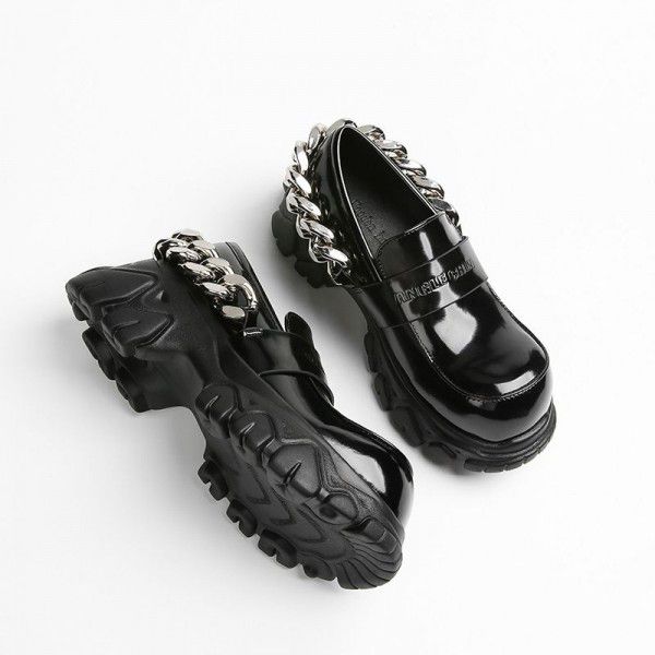 British style Slip-on shoe sponge cake patent leather women's single shoes metal big chain round head thick soled dragon tooth shoes jk 