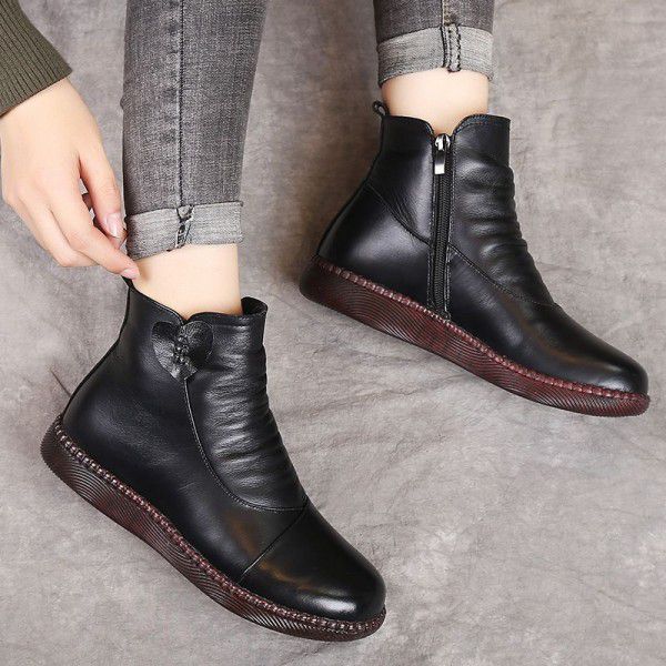 Cotton shoes, genuine leather women's shoes, winter short boots, middle-aged warm, plush, non slip, comfortable mid leather shoes 