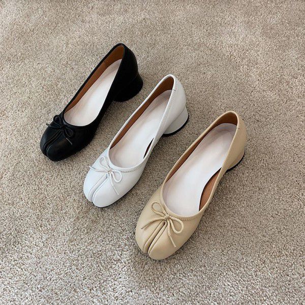 Spring Horseshoe Pig's Feet Shoes Thick Heel, Middle Heel, Bow Toe, Single Shoe, Lazy Little Leather Shoe Trend 