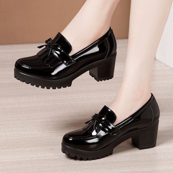 Spring and Autumn Lace up Small Leather Shoes British Style Thick Heel Shoes New Mid Heel Versatile Casual Large Women's Shoes 
