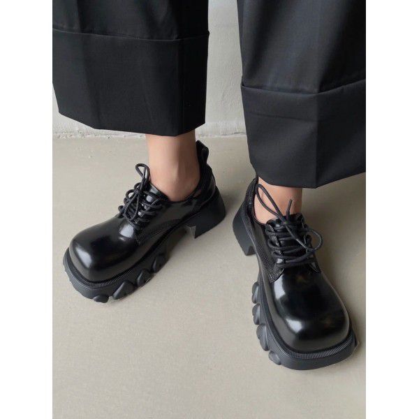 New retro black small leather shoes, women's muffin thick sole shoes, English style square toe large toe thick heeled shoes 