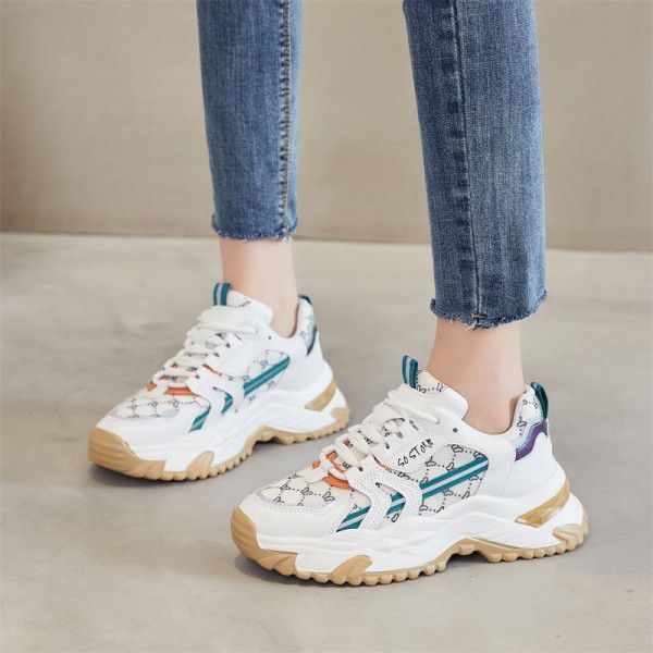 Girls' thick soled dad shoes increase height, autumn and winter plush retro white casual shoes, seasonal trend, versatile sports shoes for women 