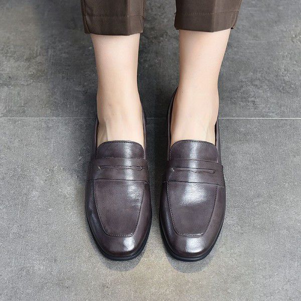 Single women's flat Slip-on shoe square head versatile leather women's shoes 