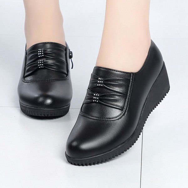 Spring and Autumn Soft Sole Women's Genuine Leather Comfort Slope Heel Shoes with Plush Leather Shoes 