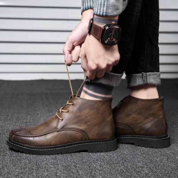 High top leather shoes, men's versatile British casual shoes, plush insulation, autumn and winter new trend Martin boots 