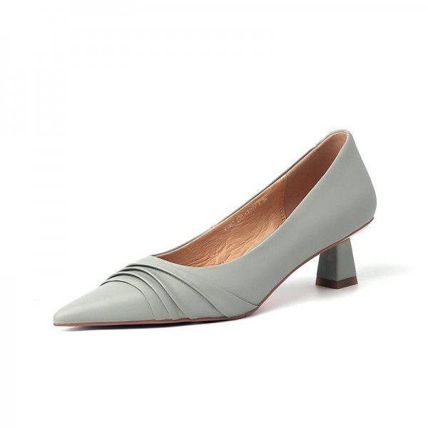 Korean version of gentle and elegant sheepskin high heels with wrinkles, pointed toe, shallow mouth, small heel, medium heel, commuting four season single shoe for women 