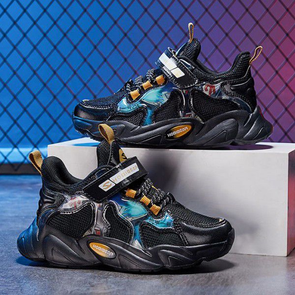 Children's shoes, new autumn fashion trend, black lightweight sports running shoes 