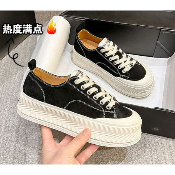 Autumn and Winter New Thick Sole Board Shoes Women's Casual Single Shoes Versatile Korean Version Elevated Cookie Shoes 