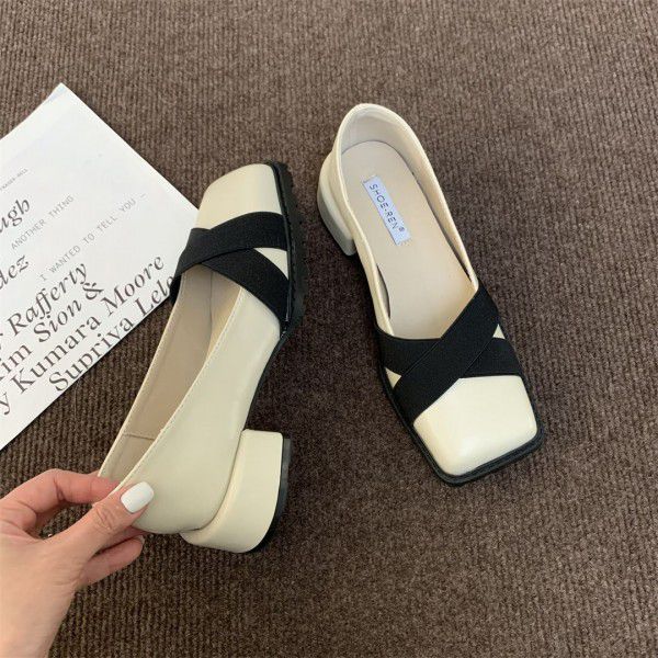 Spring thick heeled square toe women's shoes, shallow cut retro medium heeled single shoes, spring and autumn black small leather shoes 