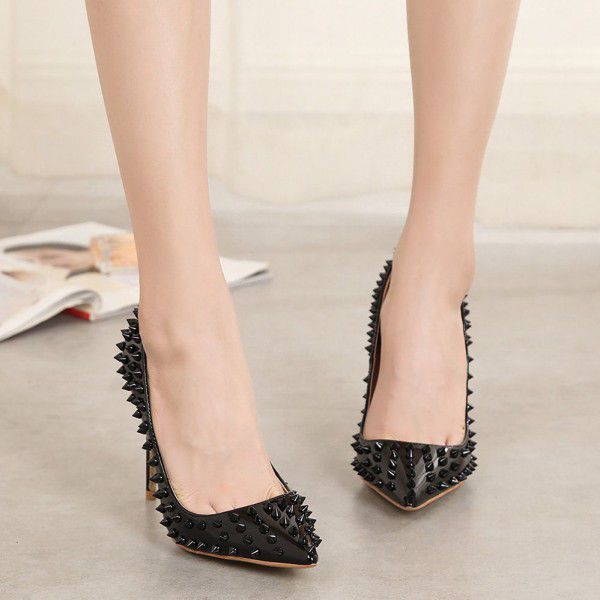 Trendy and personalized rivet pointed shallow cut single shoe slim high heels women's shoes 
