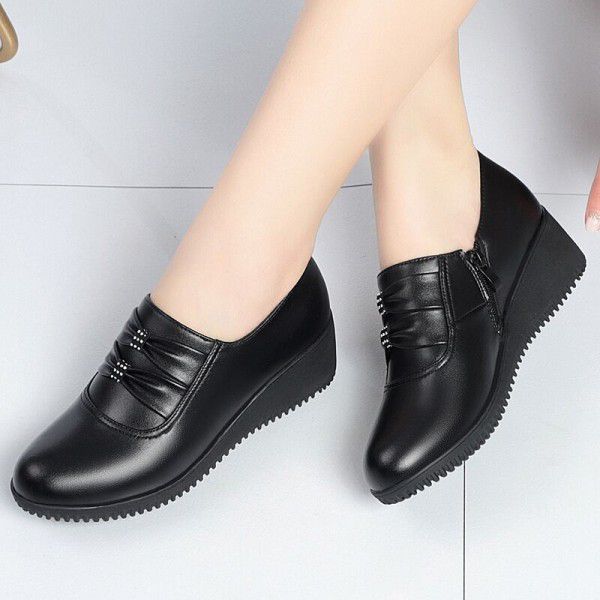 Spring and Autumn Soft Sole Women's Genuine Leather Comfort Slope Heel Shoes with Plush Leather Shoes 