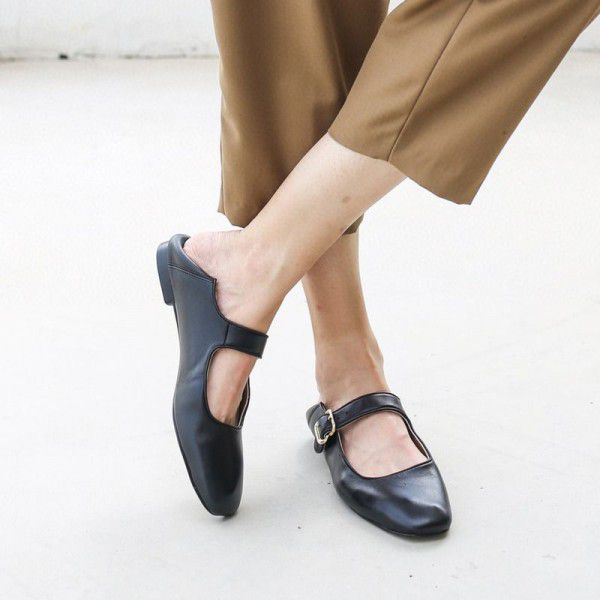 Genuine leather women's singles shoes with square toe, shallow mouth, flat bottom, and a straight line strap. Mary Jane real velvet dance shoes 