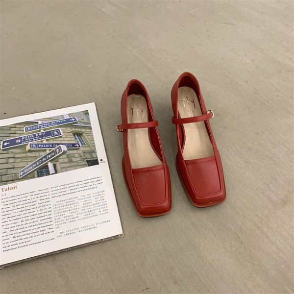 Red Mary Jane Shoes Women's Shoes Spring and Autumn New Hepburn Square Head French Fairy Shoes Gentle Single Shoes 