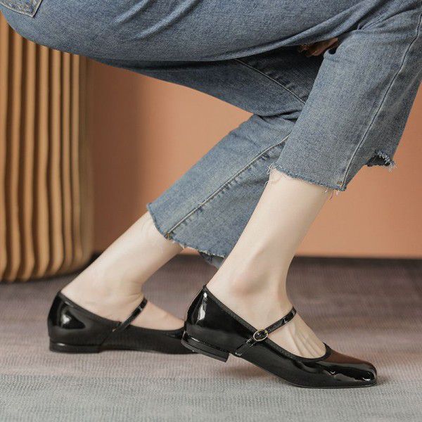 Spring New Versatile Round Head Shallow Mouth Flat Button Strap Mary Jane Ballet Soft Sole Flat Sole Single Shoe Girl 