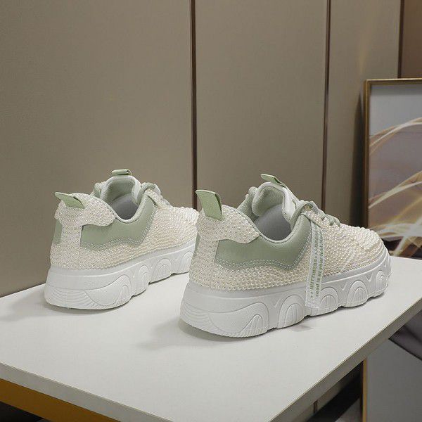 Pearl sports casual small white shoes 