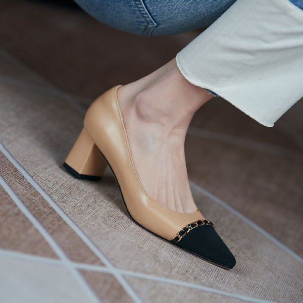 Spring New Small Fragrant Style Single Shoes Women's Shallow Mouth Pointed Tip Colored Thick Heel Metal Chain Fashion 