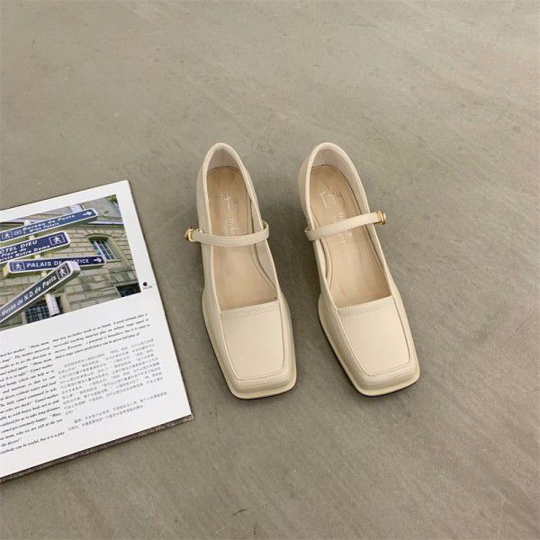 Red Mary Jane Shoes Women's Shoes Spring and Autumn New Hepburn Square Head French Fairy Shoes Gentle Single Shoes 