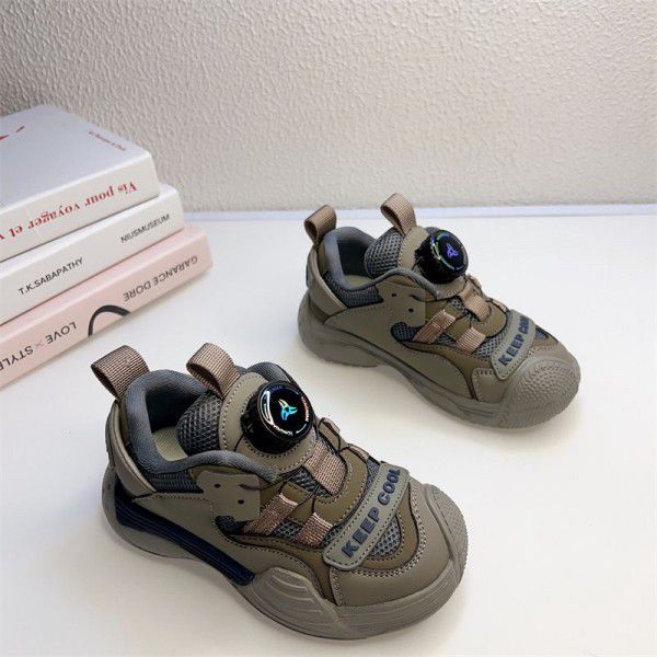 Spring style new knob button sports shoes trendy and fashionable running shoes for boys and girls 
